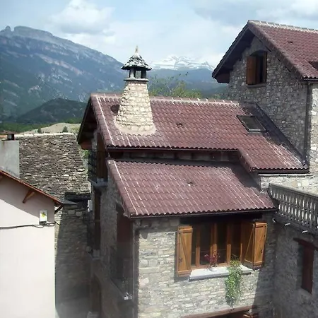 Casa Pirinea Ordesa 乡村民宿 Belsierre